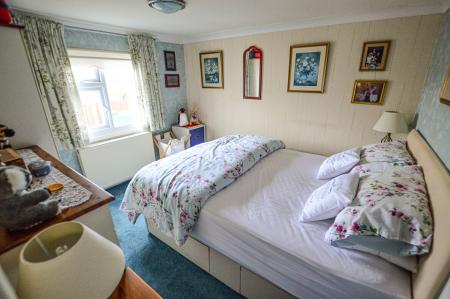 2 bedroom Park home for sale in Braemar Residential Park, Kirkby Green, LN4