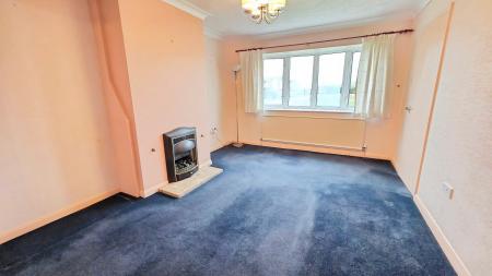 3 bedroom Semi-detached house for sale in Parkfield Road, Ruskington, NG34