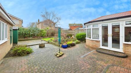 3 bedroom Semi-detached house for sale in Parkfield Road, Ruskington, NG34