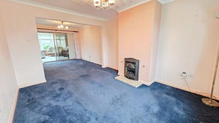3 bedroom Semi-detached house for sale in Parkfield Road, Ruskington, NG34