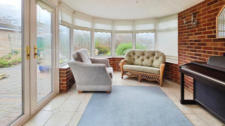 3 bedroom Semi-detached house for sale in Parkfield Road, Ruskington, NG34