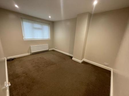 3 bedroom Terraced House to let in Rhodes Avenue, Sleaford, NG34