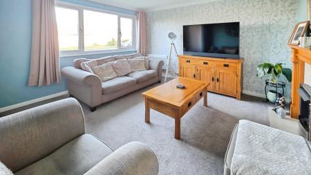 3 bedroom Semi-detached house for sale in Northfield Road, Sleaford, NG34