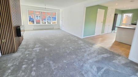 4 bedroom Detached bungalow for sale in Castle Terrace Road, Sleaford, NG34