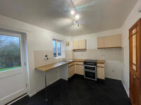 2 bedroom Semi-detached house to let in Hawks Way, Sleaford, NG34