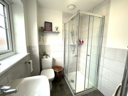 3 bedroom Terraced House to let in Burnham Way, Quarrington, NG34