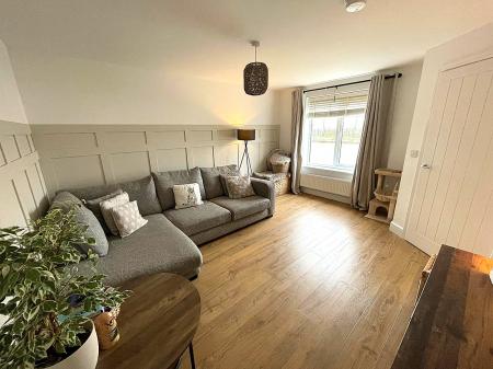 3 bedroom Terraced House to let in Burnham Way, Quarrington, NG34