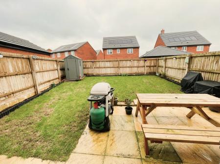 3 bedroom Terraced House to let in Burnham Way, Quarrington, NG34