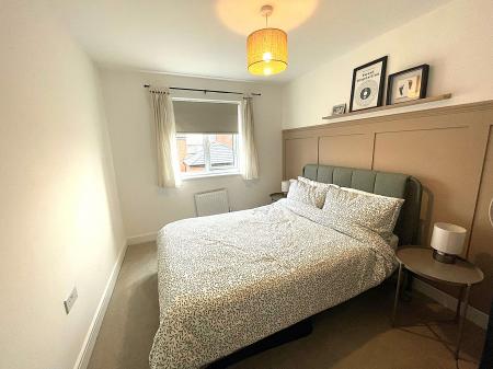 3 bedroom Terraced House to let in Burnham Way, Quarrington, NG34