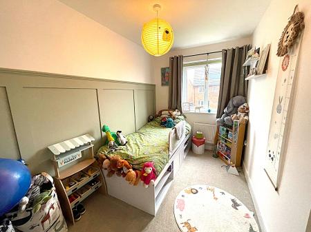 3 bedroom Terraced House to let in Burnham Way, Quarrington, NG34