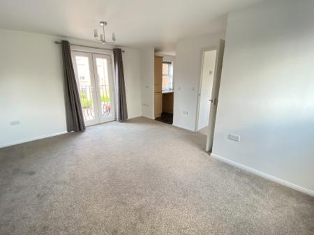2 bedroom Flat to let in Pentland Drive, Greylees, Sleaford, NG34
