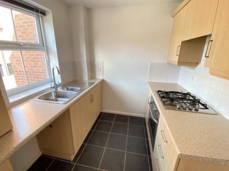 2 bedroom Flat to let in Pentland Drive, Greylees, Sleaford, NG34