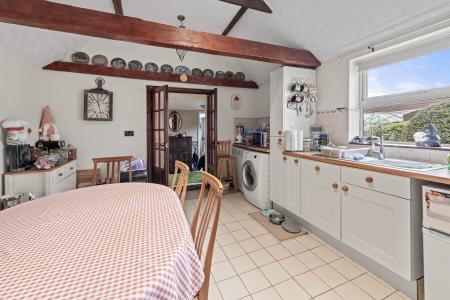 5 bedroom Detached house for sale in Fen Road, Stickford, PE22