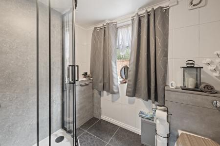 5 bedroom Detached house for sale in Fen Road, Stickford, PE22