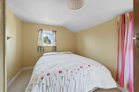 3 bedroom Terraced House for sale in Hamilton Road, Alford, LN13