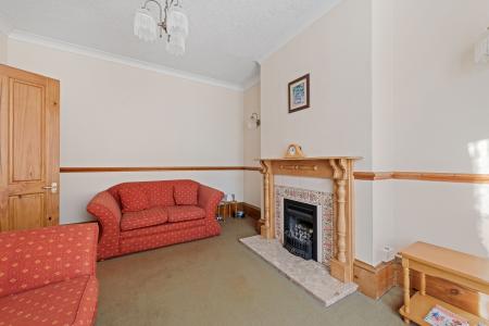 3 bedroom Terraced House for sale in Hamilton Road, Alford, LN13
