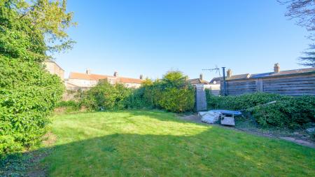 3 bedroom Terraced House for sale in Hamilton Road, Alford, LN13