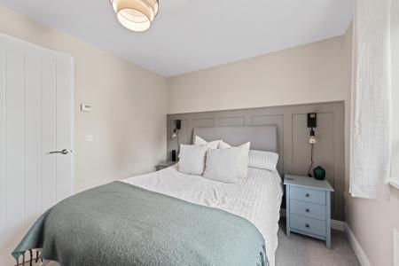 2 bedroom Semi-detached house for sale in Hoplands Road, Coningsby, LN4