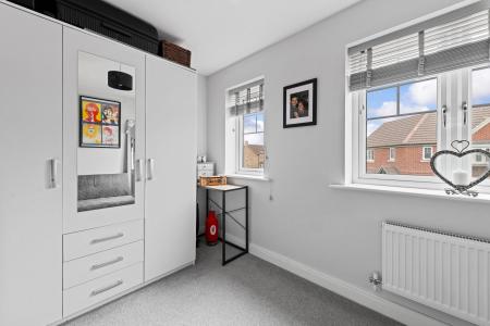 2 bedroom Semi-detached house for sale in Hoplands Road, Coningsby, LN4