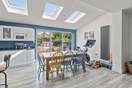 4 bedroom Semi-detached house for sale in Langton Hill, Horncastle, LN9