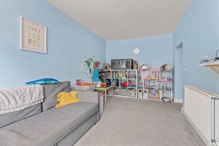 4 bedroom Semi-detached house for sale in Langton Hill, Horncastle, LN9