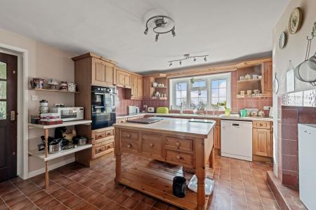 3 bedroom Detached house for sale in Main Road, East Keal, PE23