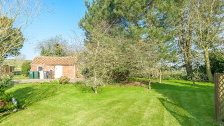 3 bedroom Detached house for sale in Main Road, East Keal, PE23