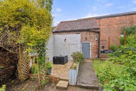 6 bedroom End of terrace house for sale in North Street, Horncastle, LN9