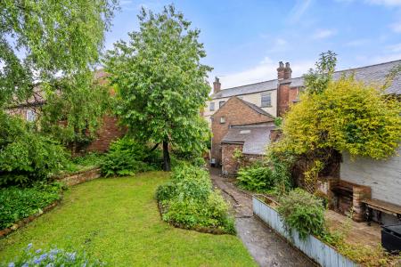 6 bedroom End of terrace house for sale in North Street, Horncastle, LN9