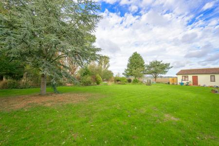 5 bedroom Detached house for sale in Poppy Pole Lane, Stickford, PE22