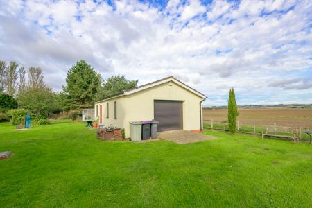 5 bedroom Detached house for sale in Poppy Pole Lane, Stickford, PE22