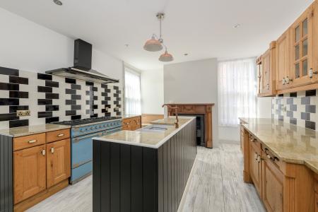 4 bedroom Semi-detached house for sale in Queen Street, Spilsby, PE23