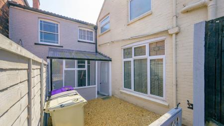 4 bedroom Semi-detached house for sale in Queen Street, Spilsby, PE23