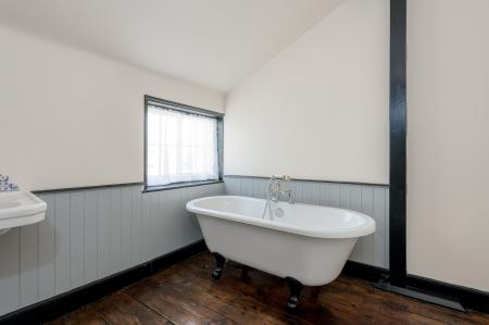 4 bedroom Semi-detached house for sale in Queen Street, Spilsby, PE23