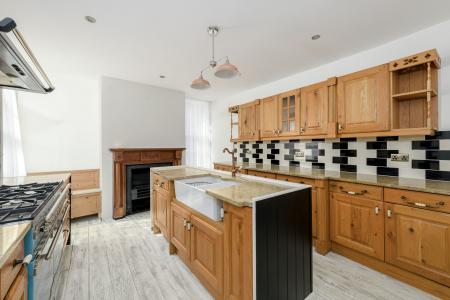 4 bedroom Semi-detached house for sale in Queen Street, Spilsby, PE23