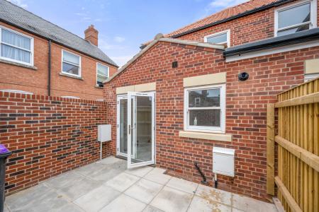 2 bedroom End of terrace house for sale in Reynard Street, Spilsby, PE23