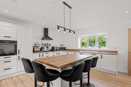 4 bedroom Detached house for sale in School Lane, East Keal, PE23