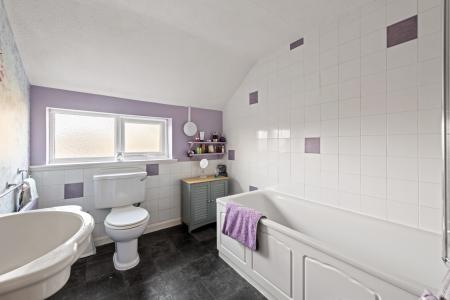 3 bedroom End of terrace house for sale in Spilsby Road, Horncastle, LN9