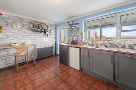 3 bedroom End of terrace house for sale in Spilsby Road, Horncastle, LN9