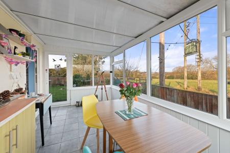 3 bedroom End of terrace house for sale in Spilsby Road, Horncastle, LN9