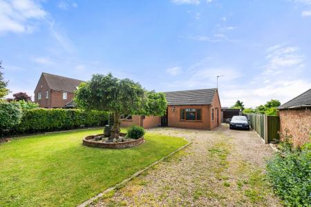 2 bedroom Detached bungalow for sale in Station Road, Willoughby, LN13