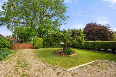 2 bedroom Detached bungalow for sale in Station Road, Willoughby, LN13