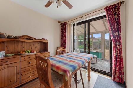 2 bedroom Detached bungalow for sale in Station Road, Willoughby, LN13