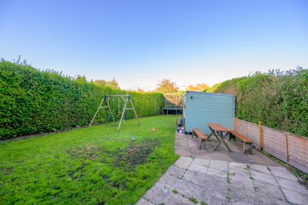 4 bedroom Semi-detached house for sale in Tennyson Gardens, Horncastle, LN9