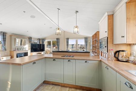 2 bedroom Park home for sale in The Gunby Lake Holiday Park, Spilsby, PE23