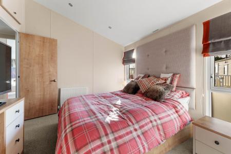 2 bedroom Park home for sale in The Gunby Lake Holiday Park, Spilsby, PE23