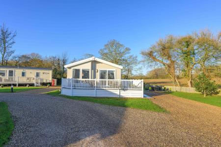 2 bedroom Park home for sale in The Gunby Lake Holiday Park, Spilsby, PE23