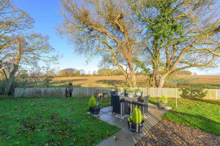 2 bedroom Park home for sale in The Gunby Lake Holiday Park, Spilsby, PE23