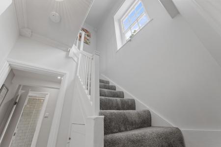 3 bedroom Terraced House for sale in West Street, Horncastle, LN9