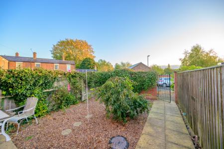 3 bedroom Terraced House for sale in West Street, Horncastle, LN9